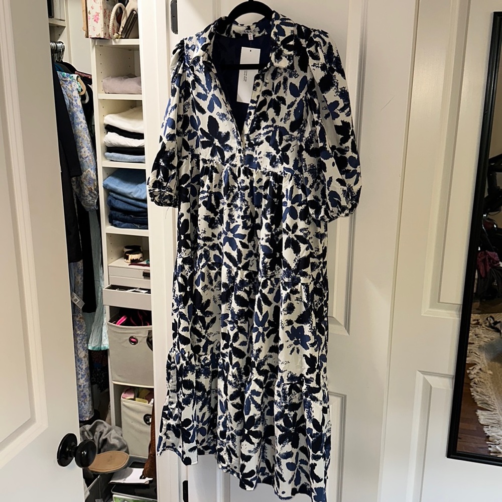 Blue and white short sleeve midi dress